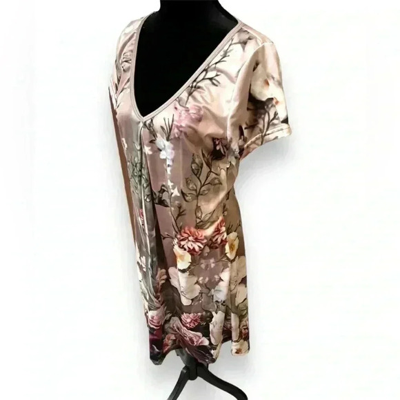 Women's V Neck Loose Dress Summer Khaki Floral Print Size Small T-shirt Dress - Picture 10 of 14